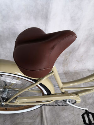26 pouces de couleur blanche à vitesse unique Vintage Beach Cruiser vélo pour femmes pour la conduite occasionnelle