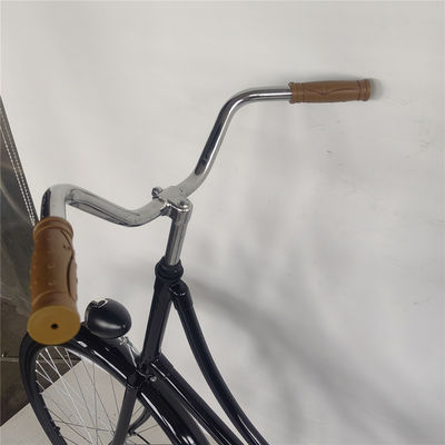Vintage classique noir Lady Oma Holland City Cruiser Vélo néerlandais Vélo pour femmes