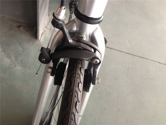 700c Vélo à engrenages fixes avec châssis rigide type amortisseur non arrière et matière de jante en aluminium