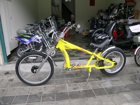 Jante en aluminium de 26 pouces en acier Mode Chopper Vélo Chopper Vélos Poids brut 25 kg