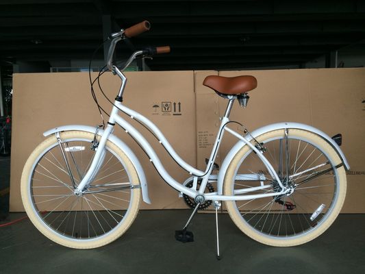 17 kg 26 &quot; pneu blanc femme adulte 7 vitesses Shimano Lady City CE États-Unis Hi-Ten cadre en acier CPSC Beach Cruiser vélo