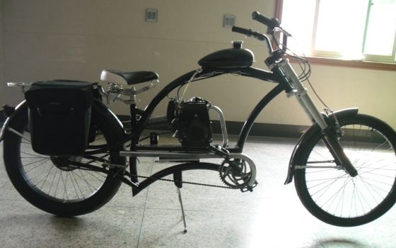 Sud de l'Amérique 50CC moteur à gaz 4 temps motocycle avec fourche de suspension