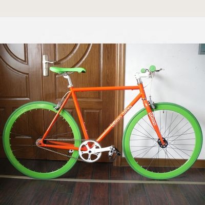 Pneus épais 700C 45MM Jante en aluminium à vitesse unique Fixie Gear Vélo avec fourchette en acier