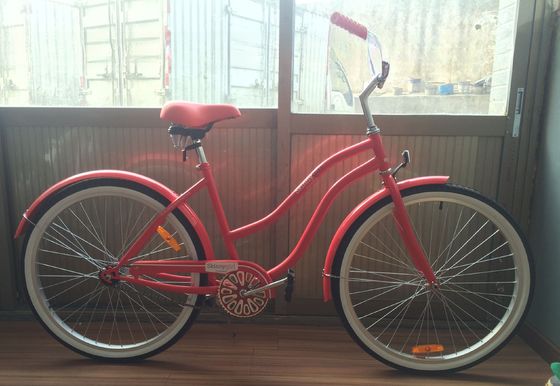 26 pouces de vélo de plage pour femmes avec vitesses simples et jantes en aluminium