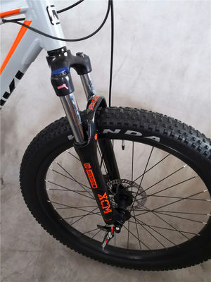 2024 26 &quot; 27.5 &quot; Hommes Cadre en alliage d'aluminium Suspension avant fourchette Adultes 11 vitesses VTT VTT