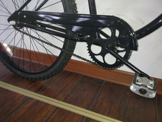 26 pouces de vélo de plage pour adultes de style masculin avec frein à roue de montagne à vitesse unique et cadre dur