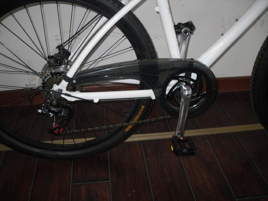 Peinture couleur OEM 26 pouces 3.0 pneu cadre en aluminium Beach Cruiser Vélo 7 vitesses Shimano