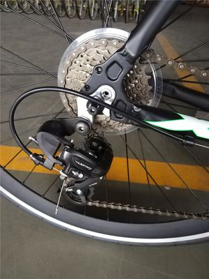 Shimano Derailleur 700C vélo de route en aluminium avec cadre Tsunami et capacité de charge de 160 kg
