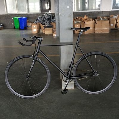 13 kg Poids brillant 700C Vélo à engrenage fixe pour vélo à engrenage fixe Vélo de route à vitesse unique