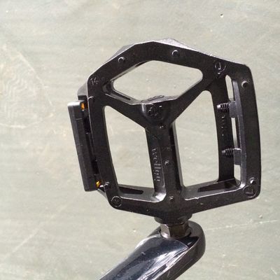 13 kg Poids brillant 700C Vélo à engrenage fixe pour vélo à engrenage fixe Vélo de route à vitesse unique