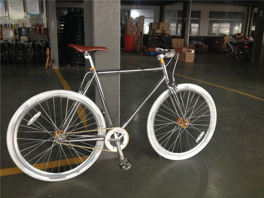 700C à vitesse unique Flip Flop Fixie Bike avec cadre dur 11kg OEM personnaliser Chrome