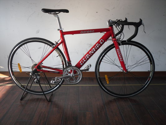 Stem sans fil 700c CE Shimano 21S Cadre en aluminium Taiwan Pièces de vélo routier pour hommes