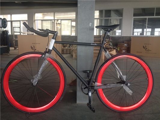 Matériau de fourchette en acier personnalisé à vitesse unique Couleur blanche Bici Fixie vélo pour adulte