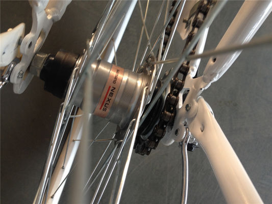 Cadre en acier arrière de 26 pouces Nexus 3 Speed City Bike pour les femmes