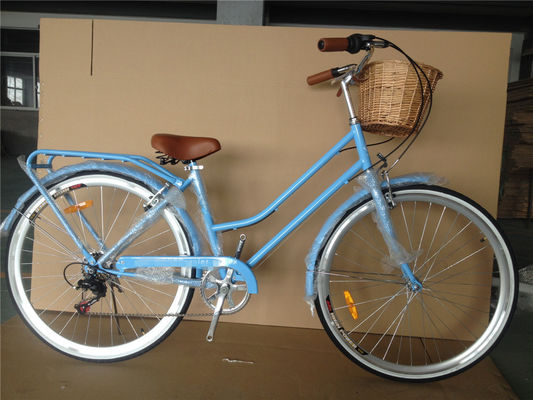 Vintage Lady Bike avec panier de couleur rouge basse étape à travers hybride 5 vitesses Comfort Cruiser