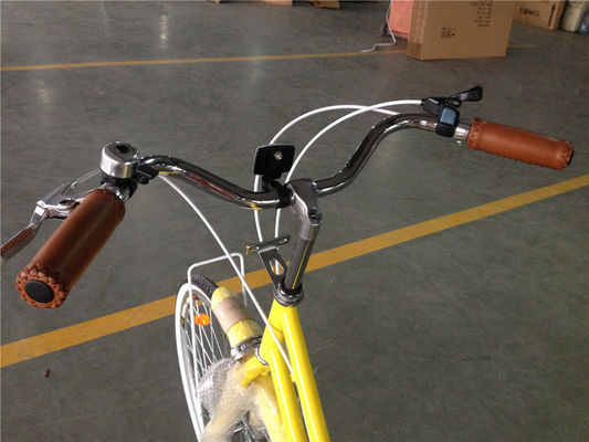 15 kg de femmes à vélo Dames Classique 7 vitesses de vélo avec deux paniers