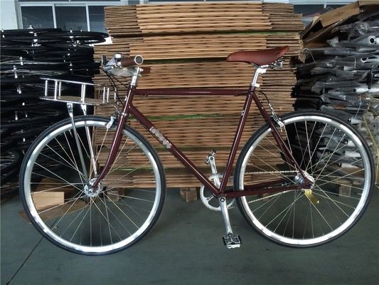 Faites une croisière sans effort à travers la ville sur ce vélo urbain à trois vitesses pour hommes avec panier