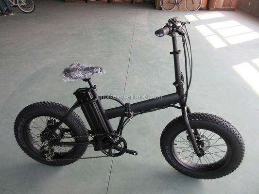 Cadre en alliage d'aluminium 26 pouces 7 vitesses pneu gras vélo électrique avec batterie au lithium