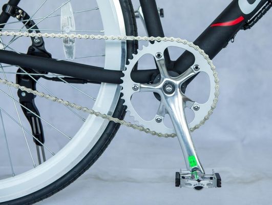 Vélo électrique en aluminium 700C CE EN15194 Certifié 36V 350W Moteur 10,8AH Batterie au lithium cachée