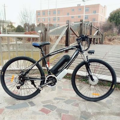 Vélo de montagne électrique de 26 pouces avec une capacité de batterie de 6,8 AH et un moteur à roue avant de 24 V 250 W en Europe