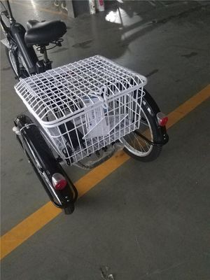 Naviguez sans effort dans la ville sur notre vélo électrique à trois roues de 350 W pour les personnes âgées