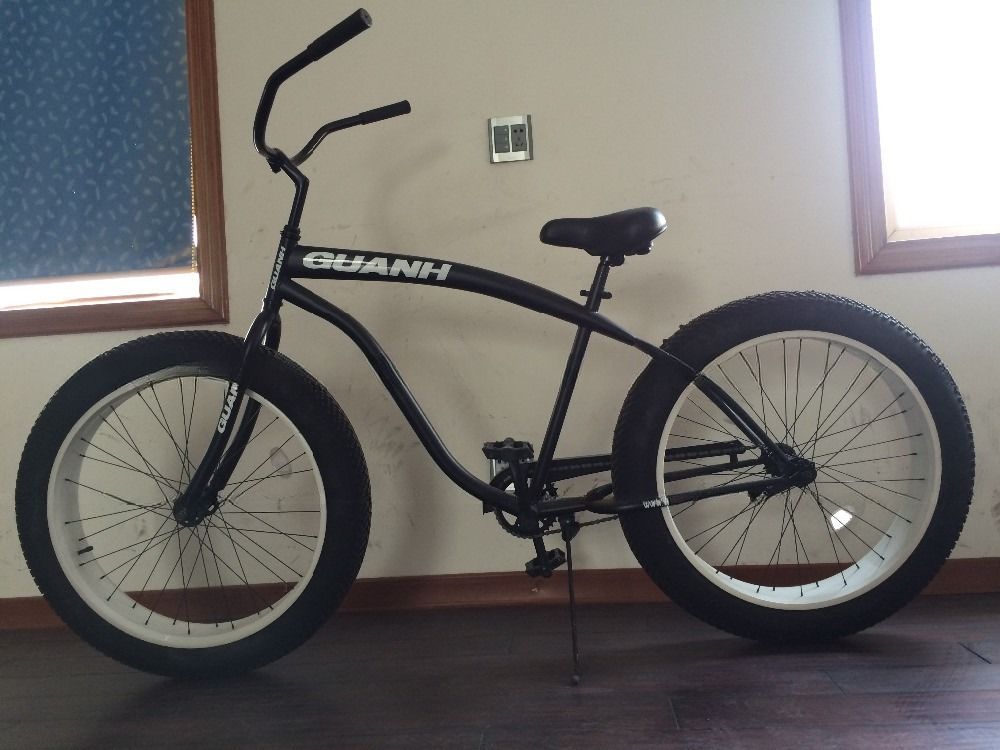 Bicycle à pneus gras de style Beach Cruiser avec pneus 26*4.0 et matériau de fourche en acier