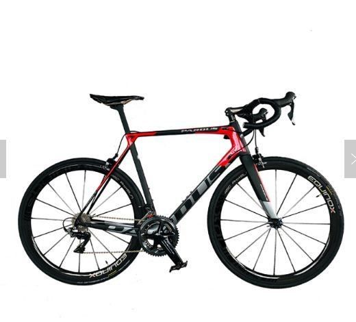 Conception et CE Approuvé 700C Full Carbon Road Bike Vélo routier avec matériel de fourchette en aluminium